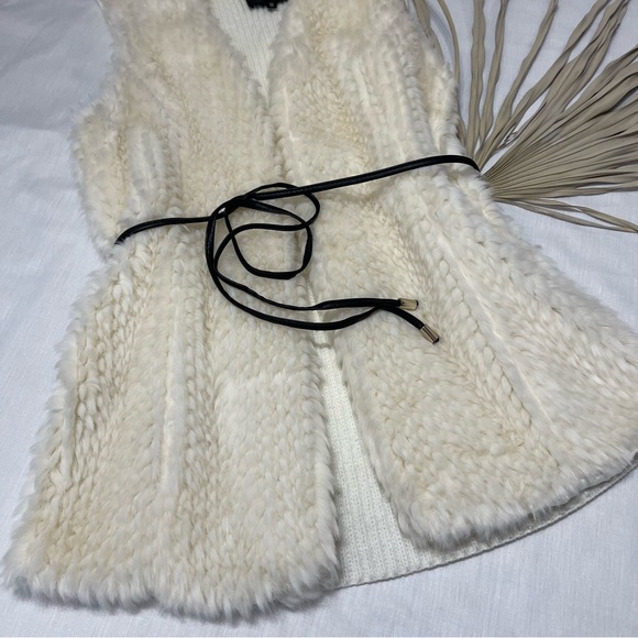 Dynamite off-white faux fur vest Sz S - Picture 3 of 9